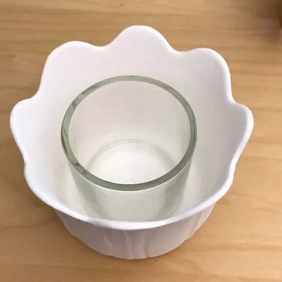 New PARTYLITE Garden Blossoms Ivory & Clear Votive Holder Pair - Picture 5 of 9